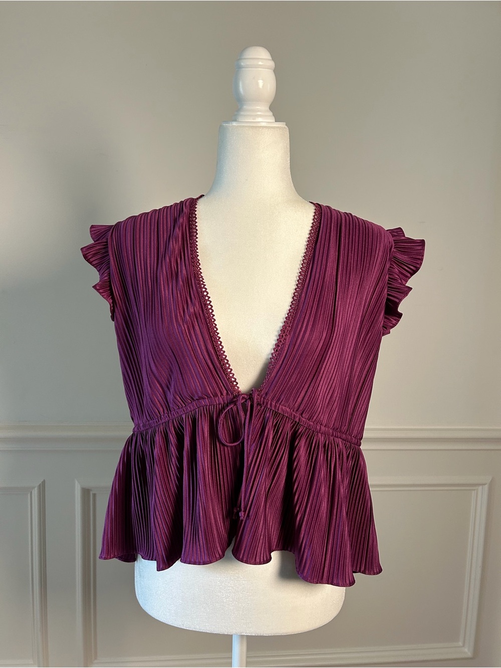 Pleated Deep V Ruffle Peplum Top in Plum